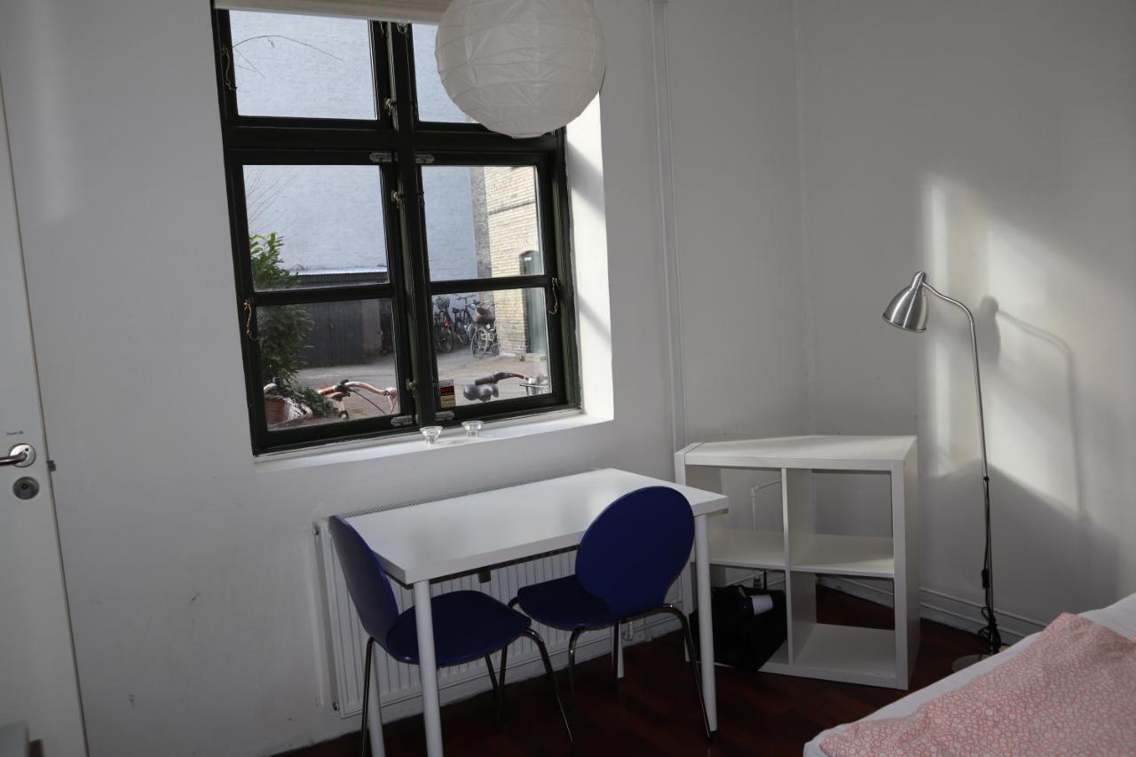 Charming Red Courtyard Apartment Kopenhagen Buitenkant foto