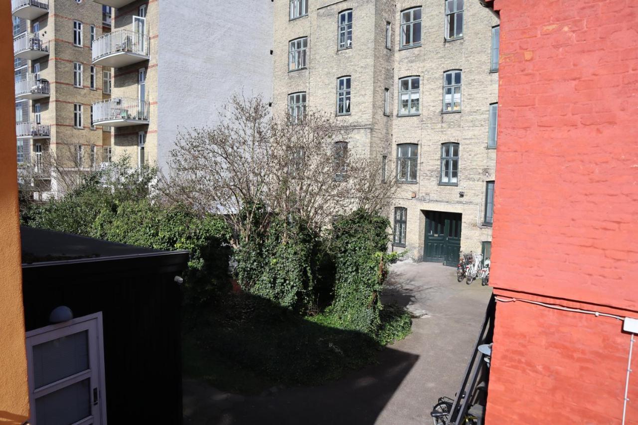 Charming Red Courtyard Apartment Kopenhagen Buitenkant foto